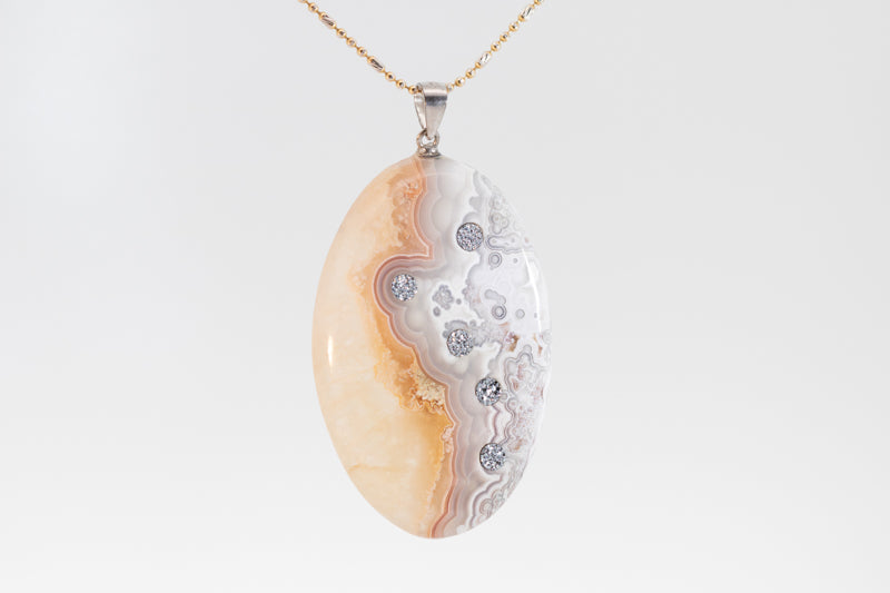 5 White Pendant