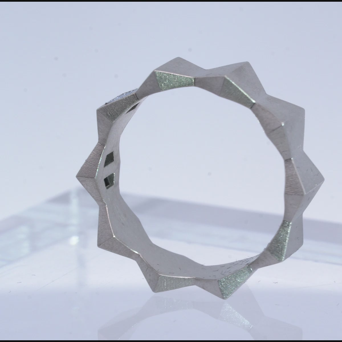 Hexagon platinum